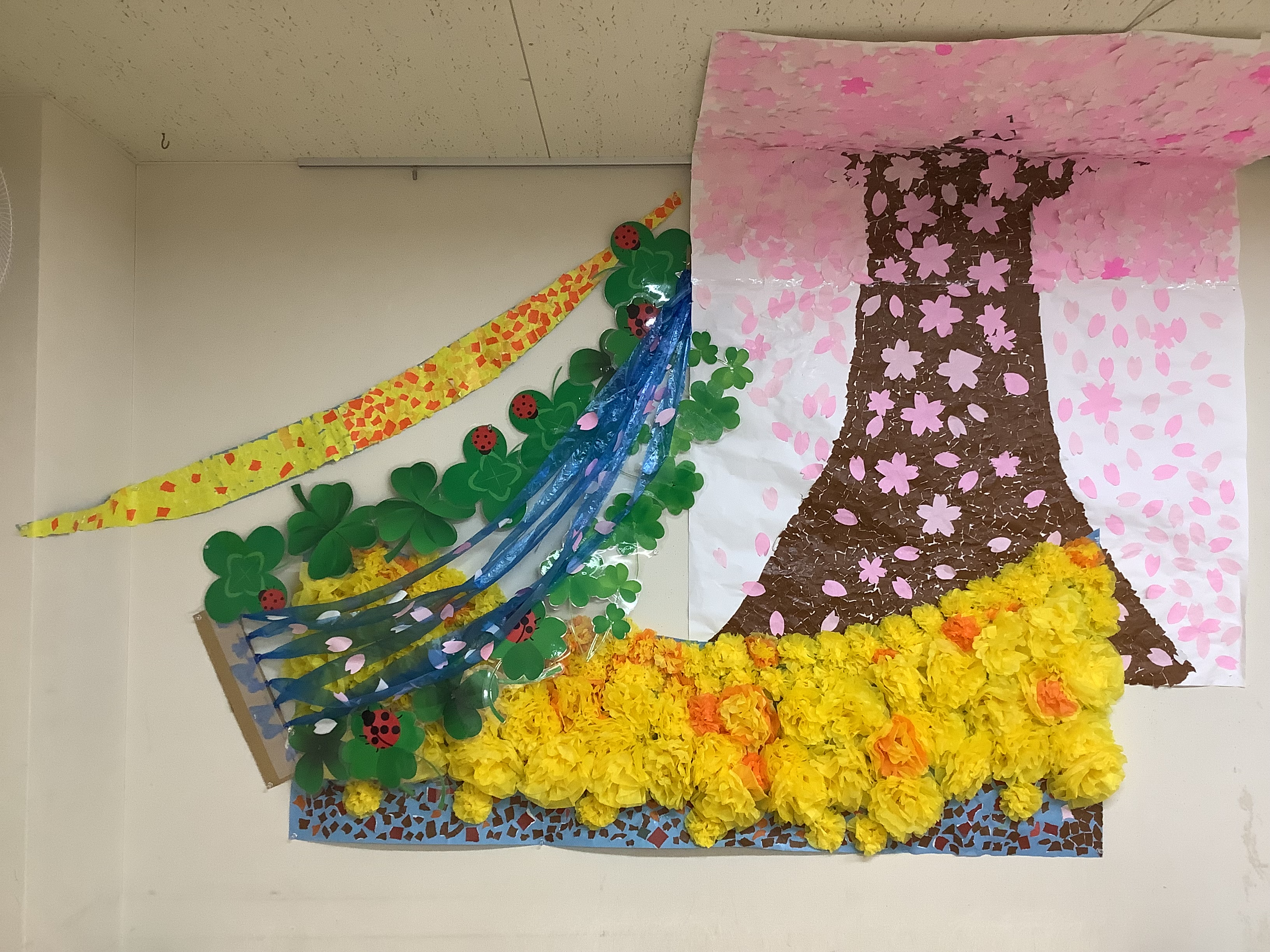 4月の壁紙制作です。